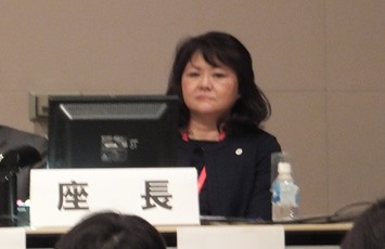 司会：男女共同参画・女性の健康週間委員会副委員長　清水幸子(平成27年4月)